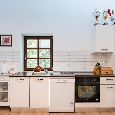 Apartment Zynga - Stud Farm Sentvid Pri Sticni Bagian luar foto