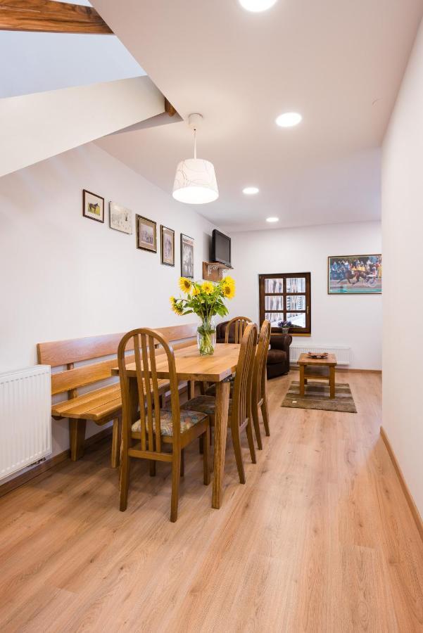 Apartment Zynga - Stud Farm Sentvid Pri Sticni Bagian luar foto